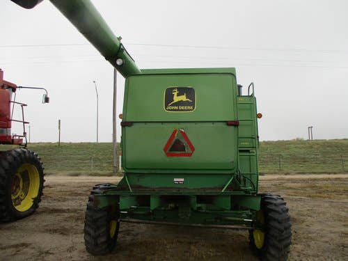 Used John Deere 7720 Combine parts.