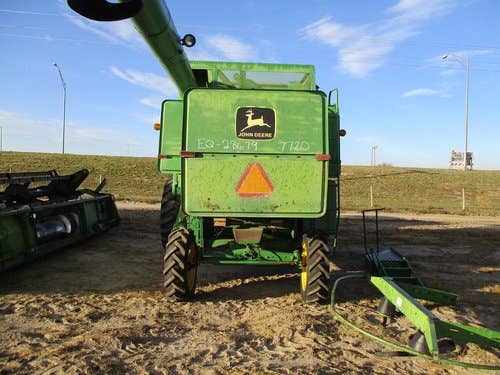 Used John Deere 7720 Combine parts.