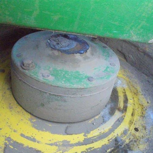 1985 Used John Deere 7720 Combine parts.