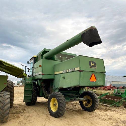 Used John Deere 7720 Combine parts.