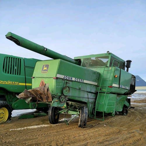 Used John Deere 7720 Combine parts.