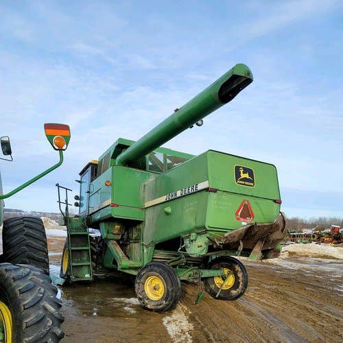 Used John Deere 7720 Combine parts.