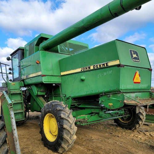 Used John Deere 7720 Combine parts.