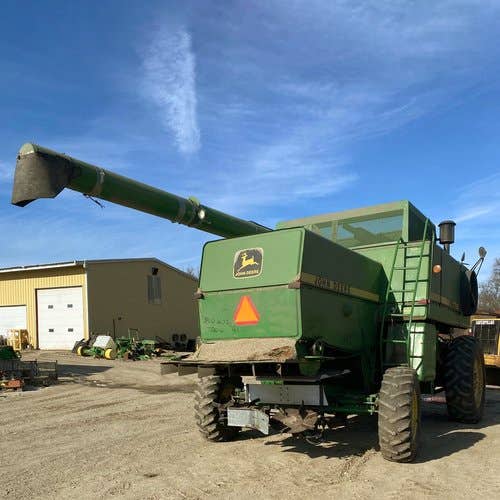 1985 Used John Deere 7720 Combine parts.