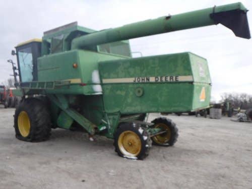 Used John Deere 7720 Combine parts.