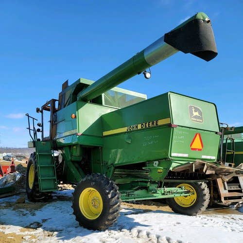 Used John Deere 7720 Combine parts.