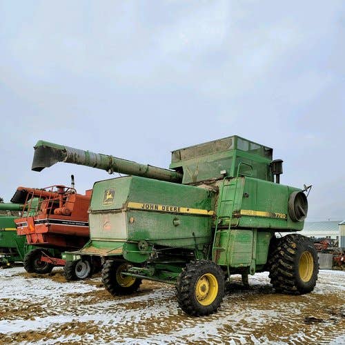 Used John Deere 7720 Combine parts.