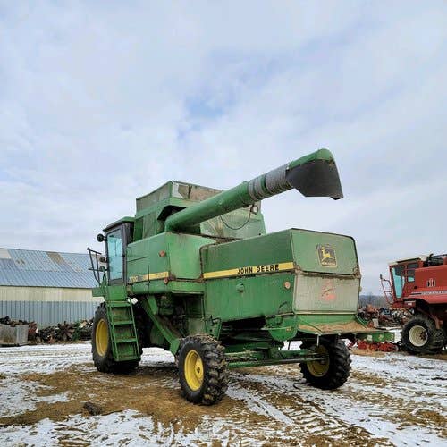 Used John Deere 7720 Combine parts.