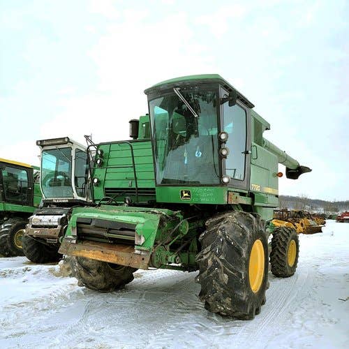 1985 Used John Deere 7720 Combine parts.