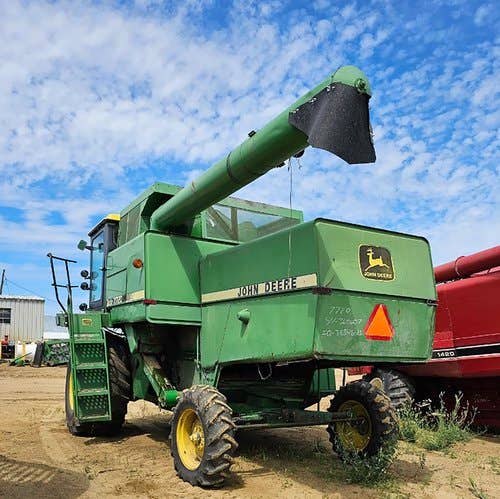 Used John Deere 7720 Combine parts.
