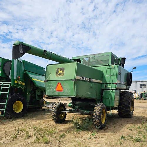 Used John Deere 7720 Combine parts.