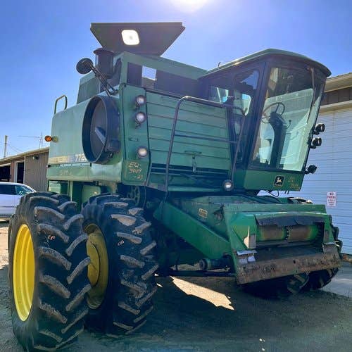 Used John Deere 7720 Combine parts.
