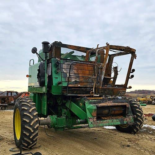 Used 1988 John Deere 7720 Combine Parts Used 1988 John Deere 7720 Combine Parts