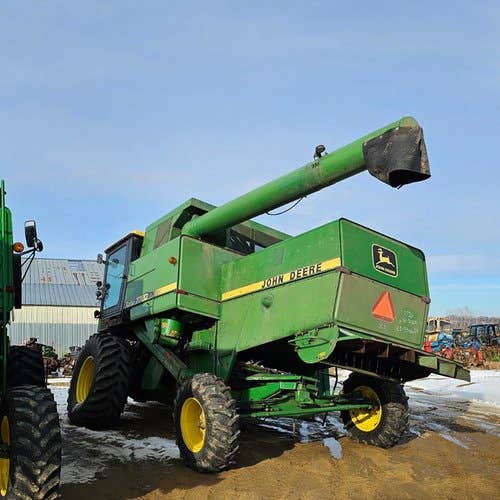 1983 Used John Deere 7720 Combine parts.