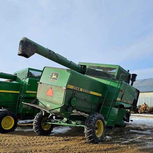 1983 Used John Deere 7720 Combine parts.