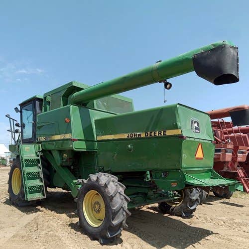 1985 Used John Deere 7720 Combine parts.