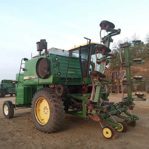 Used John Deere 7720 Combine Parts Used John Deere 7720 Combine Parts