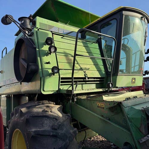 Used John Deere 7720 Combine parts.