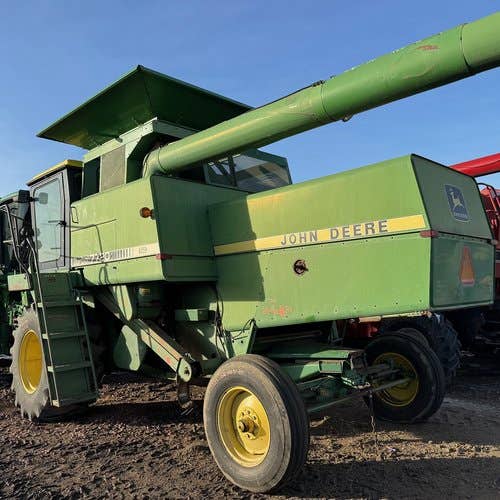 Used John Deere 7720 Combine parts.