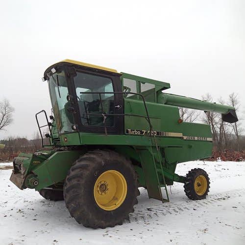 Used John Deere 7720 Combine parts.