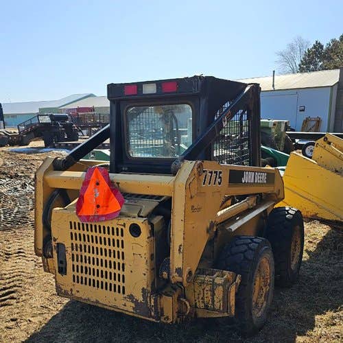 Used John Deere 7775 Skid Steer Loader parts.