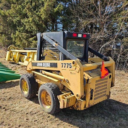 Used John Deere 7775 Skid Steer Loader parts.