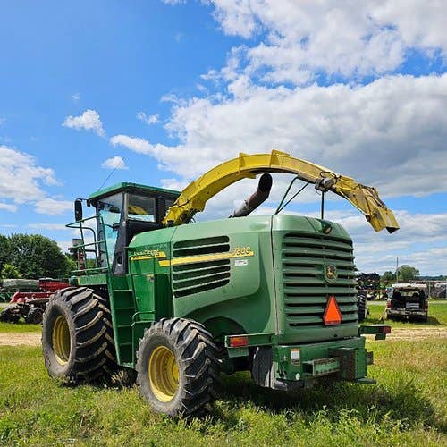 2004 Used John Deere 7800 Harvester parts.