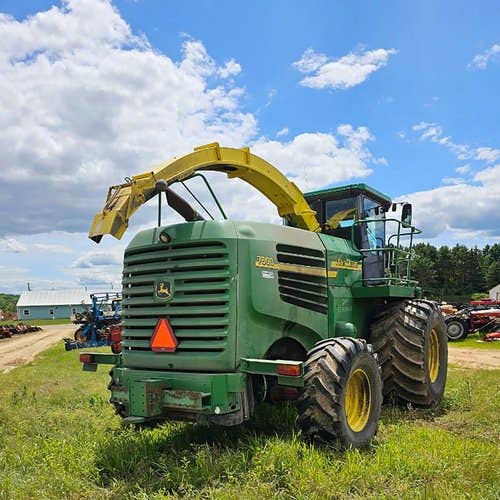 2004 Used John Deere 7800 Harvester parts.
