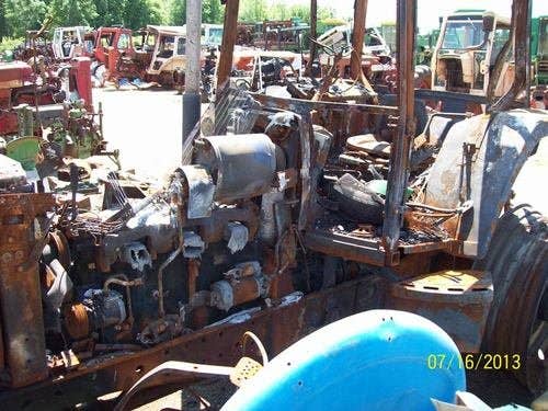 Used John Deere 7800 Tractor parts.