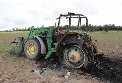 Used John Deere 7800 Tractor parts.