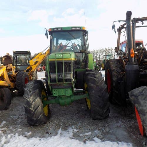 Used John Deere 7800 Tractor parts.