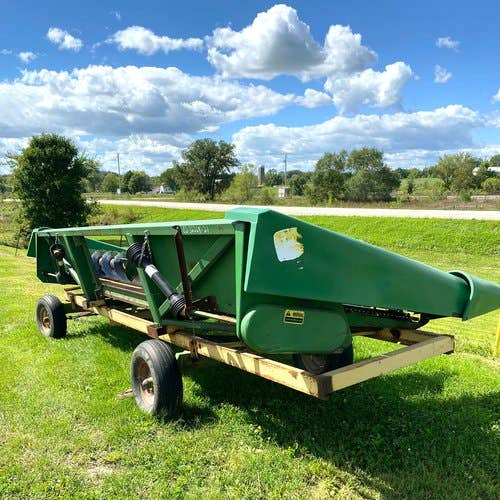 Used John Deere 843 Header parts.