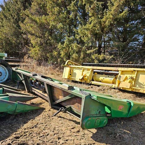 Used John Deere 843 Header parts.