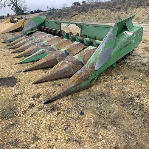 Used John Deere 843 Header parts.