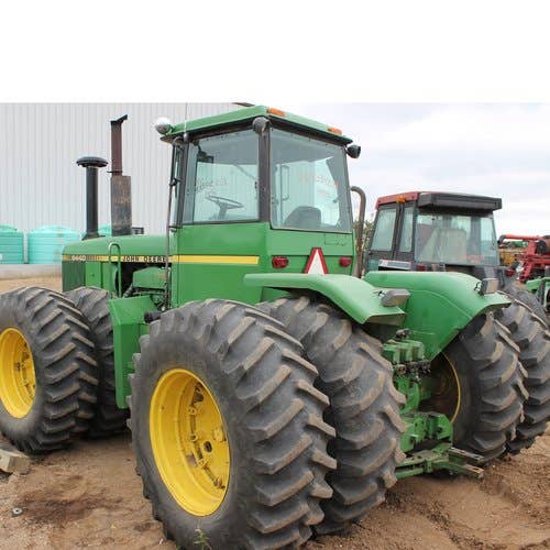 Used John Deere 8440 Tractor parts.