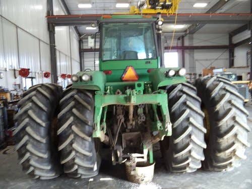 Used John Deere 8450 Tractor parts.