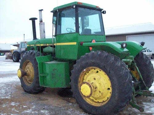 Used John Deere 8640 Tractor parts.