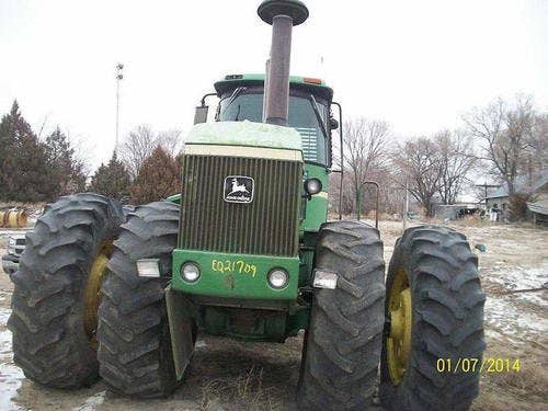 Used John Deere 8640 Tractor parts.
