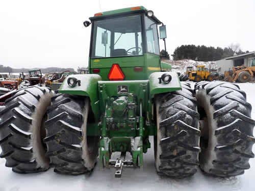Used John Deere 8640 Tractor parts.