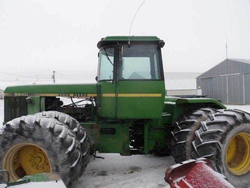 Used John Deere 8640 Tractor parts.