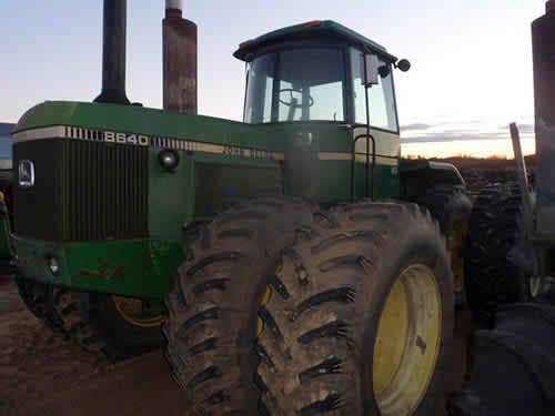 Used John Deere 8640 Tractor parts.