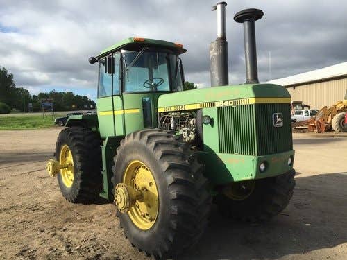 Used John Deere 8640 Tractor parts.