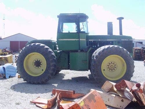Used John Deere 8640 Tractor parts.