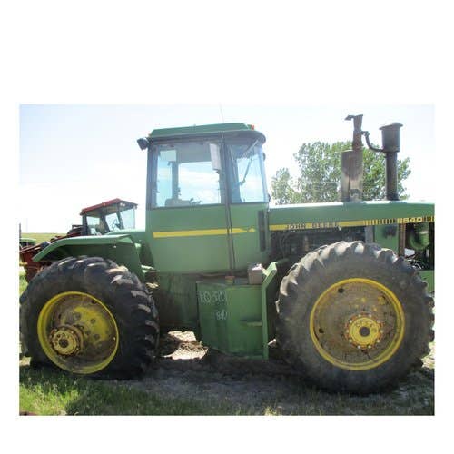 Used John Deere 8640 Tractor parts.