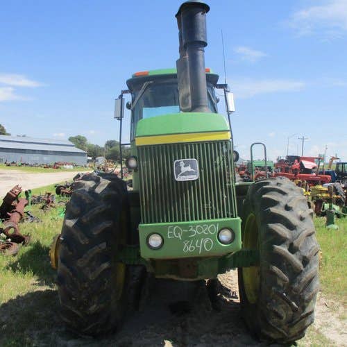 Used John Deere 8640 Tractor parts.