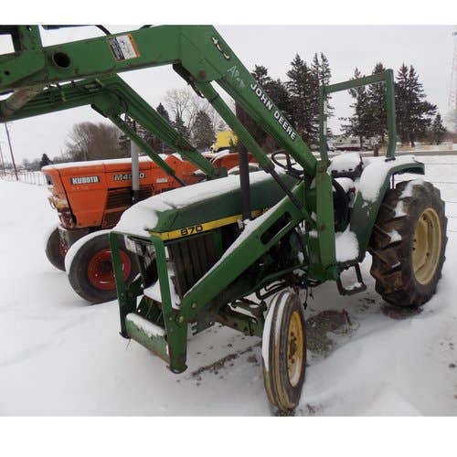 Used John Deere 870 Tractor parts.