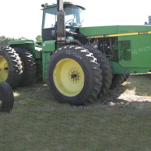 Used John Deere 8760 Tractor parts.