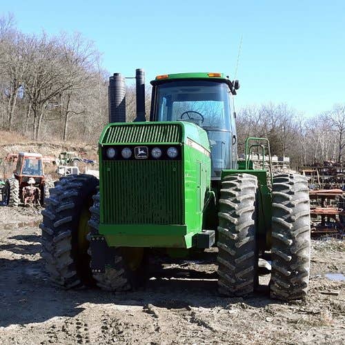 Used John Deere 8760 Tractor parts.