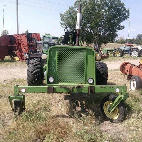 Used John Deere 880 Hay Cutting parts.