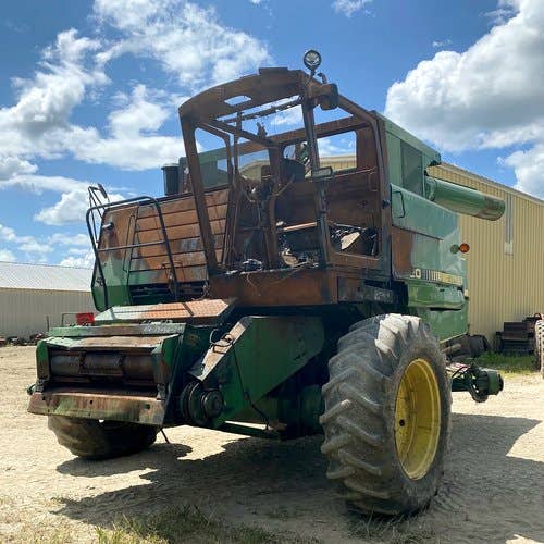 Used John Deere 8820 Combine parts.